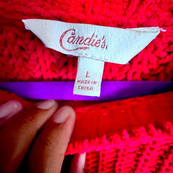 Red Cropped Sweater - Picture 3 of 3